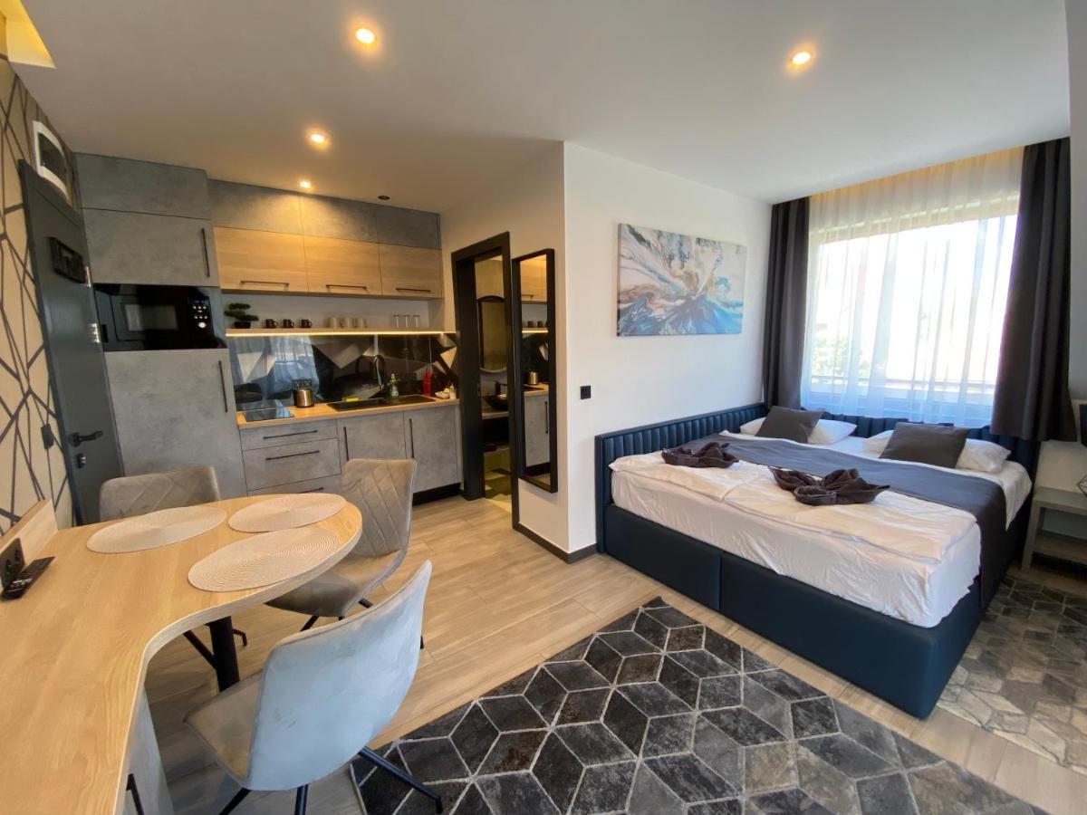 Luxury Apartments เคสเท ภายนอก รูปภาพ