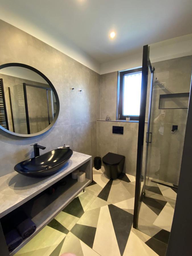 Luxury Apartments เคสเท ภายนอก รูปภาพ